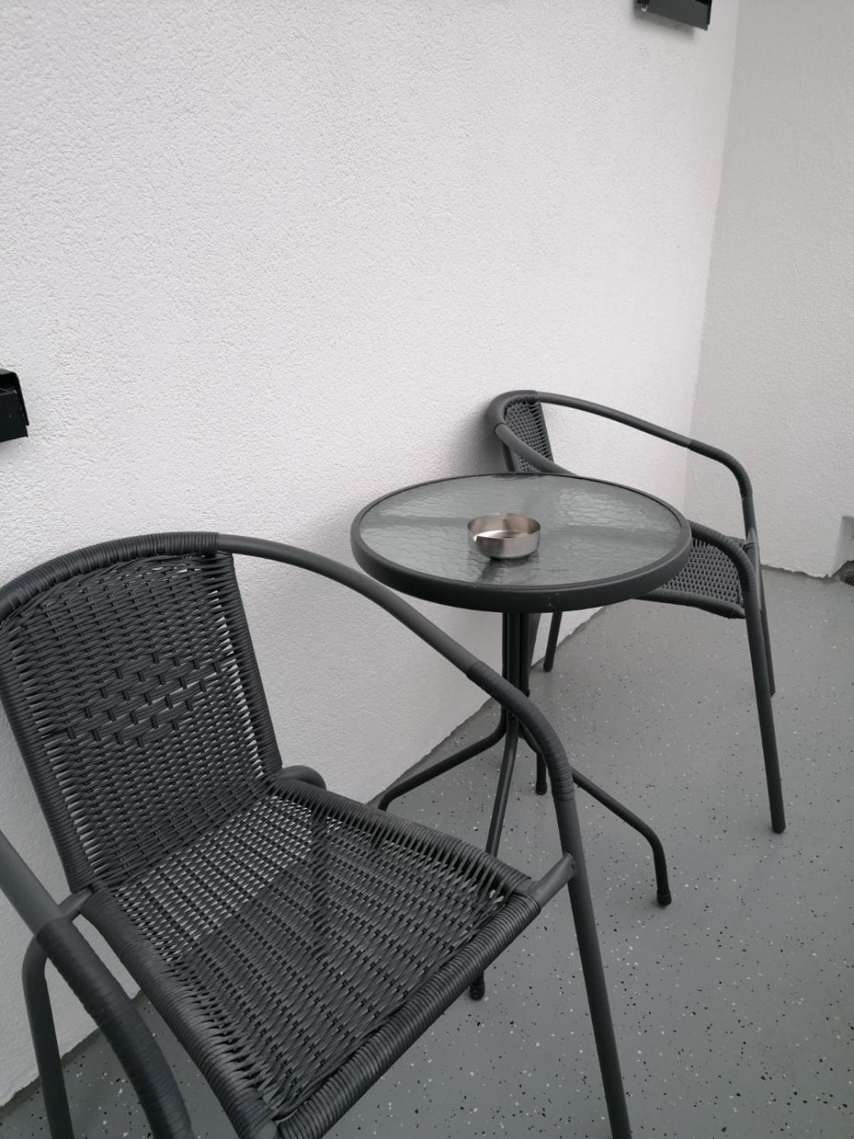 Estrella24 Living Rooms Sydney ヘルネ エクステリア 写真