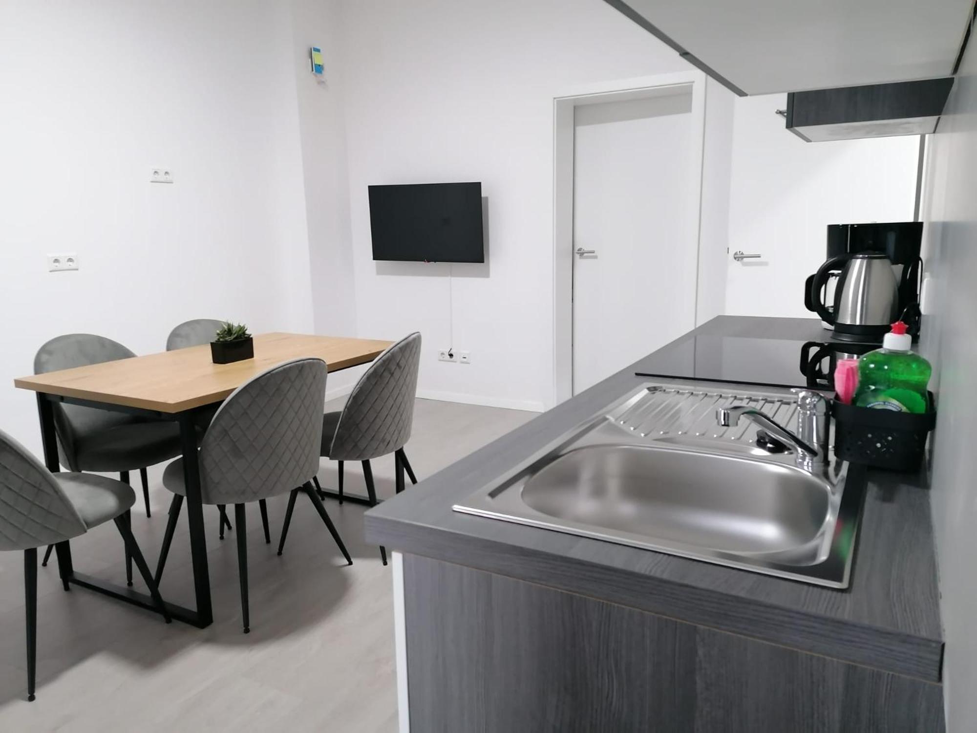Estrella24 Living Rooms Sydney ヘルネ エクステリア 写真